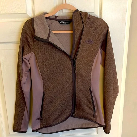 The North Face brand new jacket - Picture 2 of 5